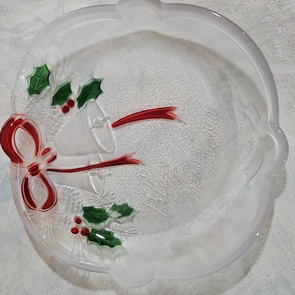 MIKASA "Holiday Bells Collection" Sentiment 7" Sweet Dish - "Bless this Home"
